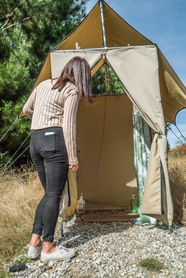 Mt Gold Glamping Hotel Wanaka Buitenkant foto