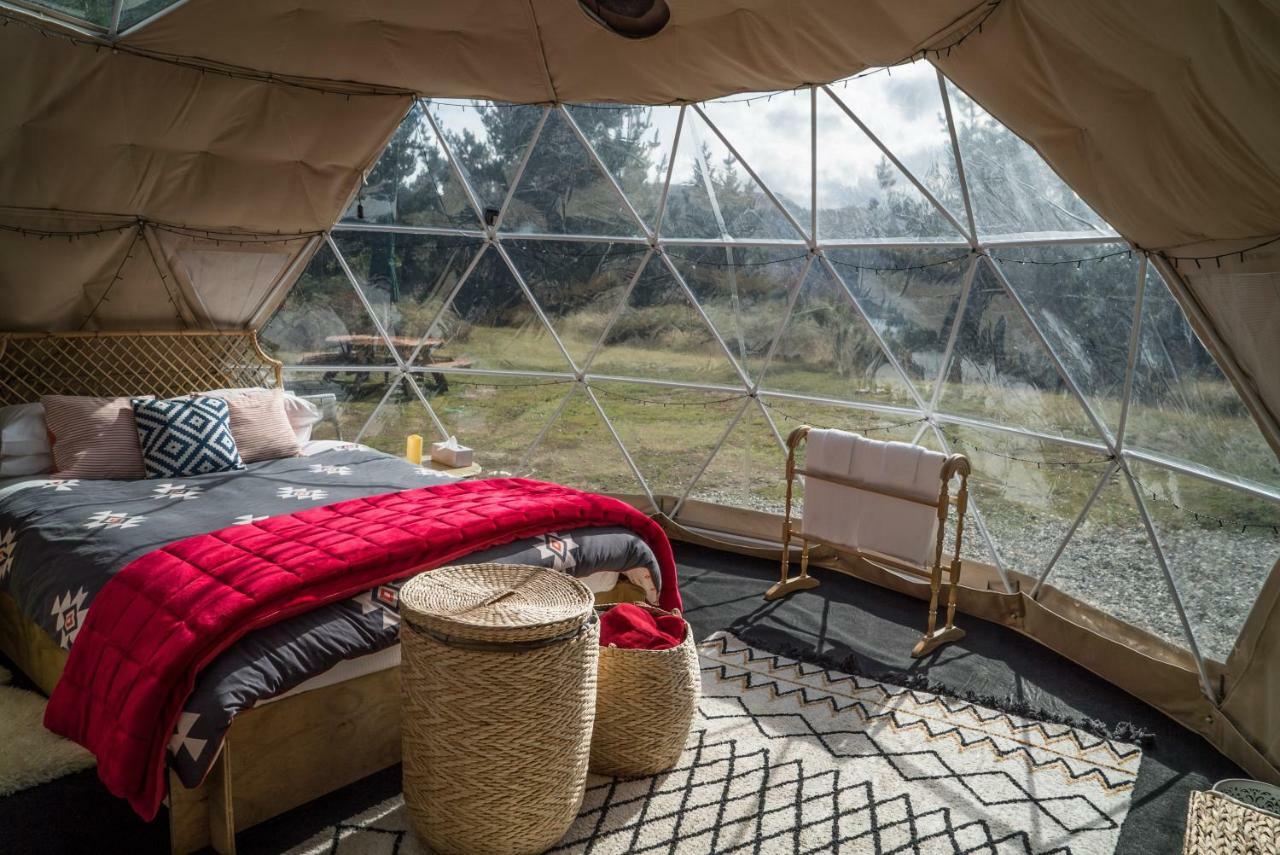 Mt Gold Glamping Hotel Wanaka Buitenkant foto