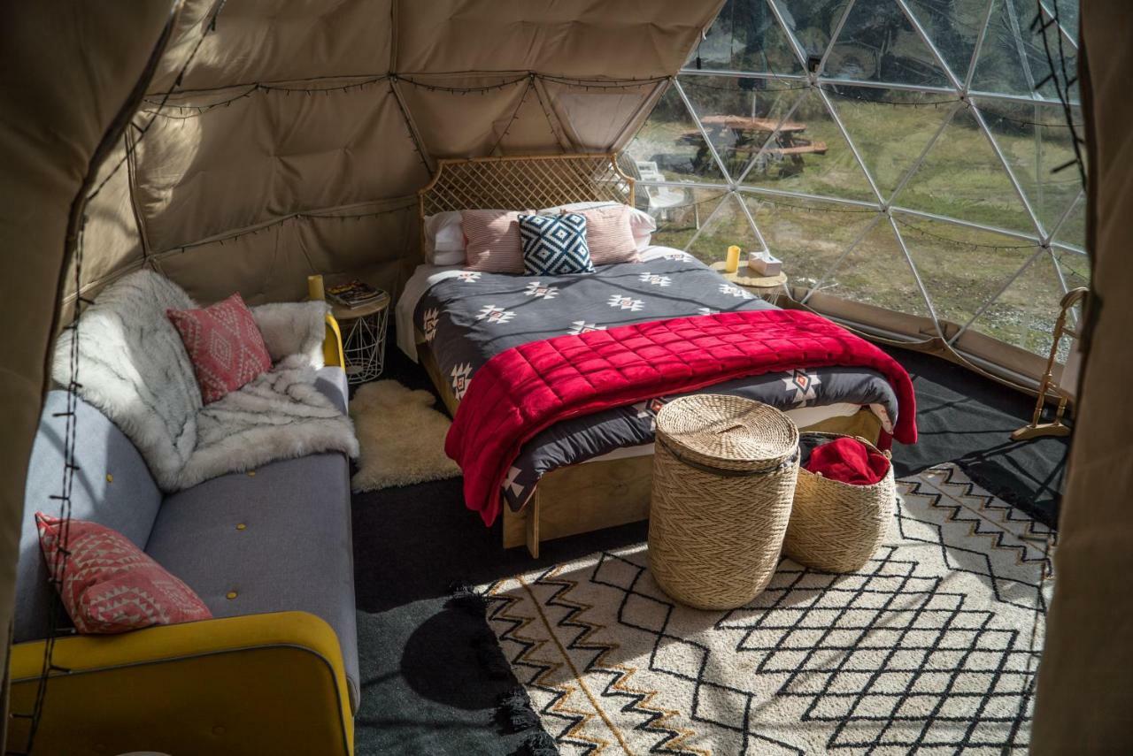 Mt Gold Glamping Hotel Wanaka Buitenkant foto